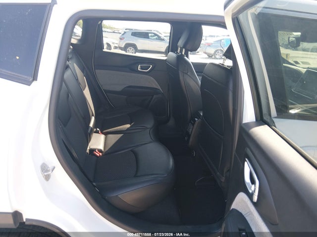 Jeep Compass Latitude 4x4 2025 3C4NJDBN5ST603857 Image 8