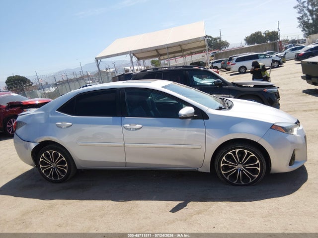 Toyota Corolla S Premium 2016 5YFBURHE2GP430131 Image 12
