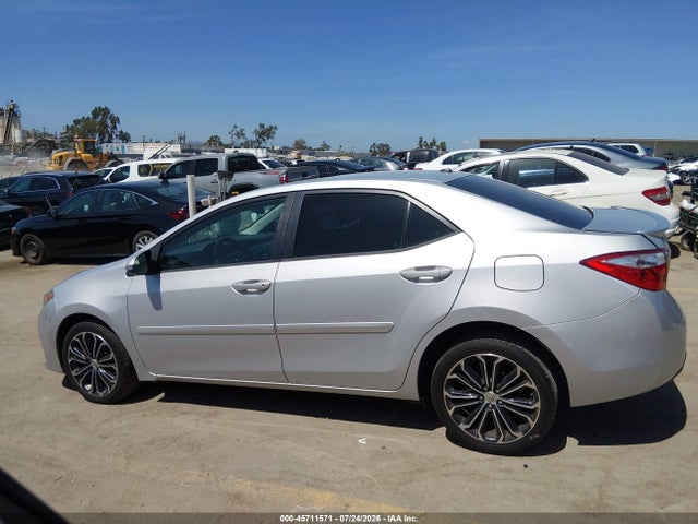 Toyota Corolla S Premium 2016 5YFBURHE2GP430131 Image 13