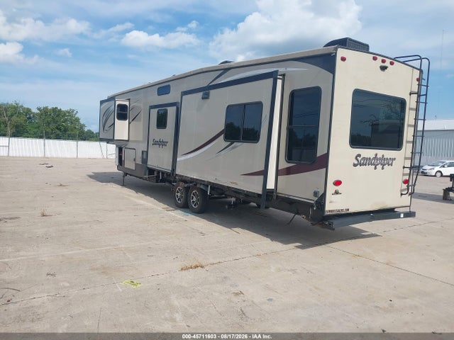2019 Sandpiper 372lok მანქანა იყიდება აუქციონზე, vin: 4X4FSAN23KJ037443, აუქციონის ნომერი: 45711603