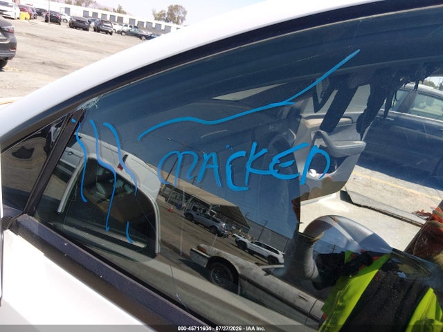 Продаж на аукціоні авто 2024 Tesla Model Y Long Range Dual Motor All-wheel Drive, vin: 7SAYGAEE1RF169051, номер лоту: 45711604