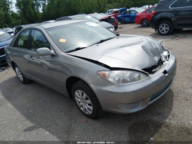 45711611 :رقم المزاد ، 4T1BE32K76U676646 vin ، 2006 Toyota Camry Le مزاد بيع