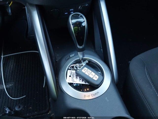 Hyundai Veloster Value Edition 2017 KMHTC6AD4HU318180 Image 11