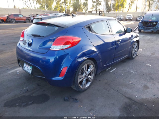 Hyundai Veloster Value Edition 2017 KMHTC6AD4HU318180 Image 4