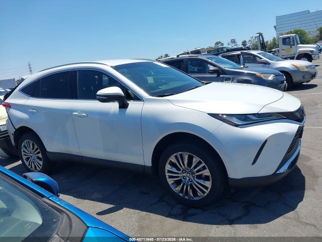 JTEAAAAH4PJ131718 Toyota Venza Xle