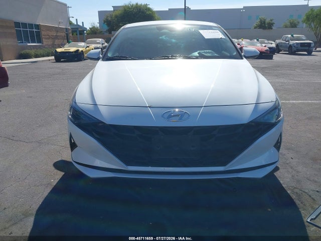 5NPLS4AG9PH097268 Hyundai ELANTRA SEL