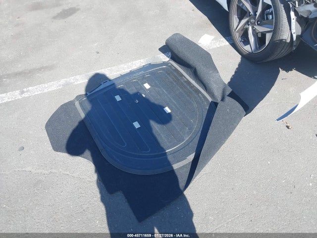 5NPLS4AG9PH097268 Hyundai ELANTRA SEL