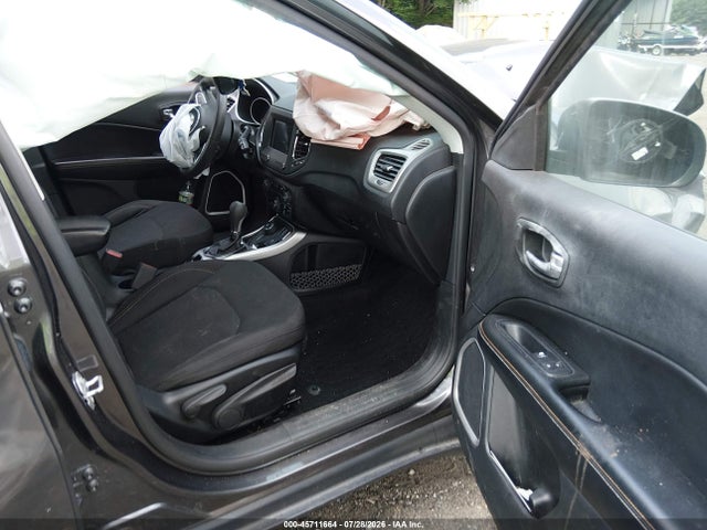 45711664 :رقم المزاد ، 3C4NJDAB2LT151343 vin ، 2020 Jeep Compass Sport 4x4 مزاد بيع