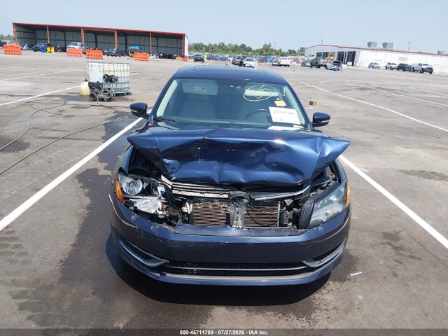 45711700 :رقم المزاد ، 1VWBP7A39DC151037 vin ، 2013 Volkswagen Passat 2.5l Se مزاد بيع