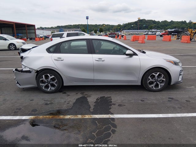 Продажа на аукционе авто 2021 Kia Forte Lxs, vin: 3KPF24AD7ME372090, номер лота: 45711705