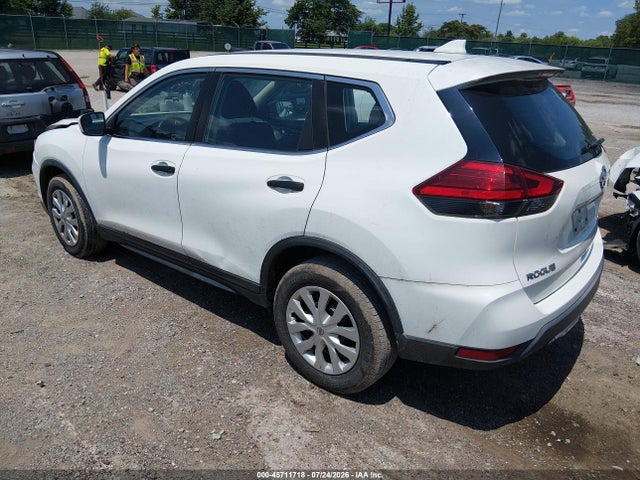 Продажа на аукционе авто 2017 Nissan Rogue S, vin: KNMAT2MVXHP549527, номер лота: 45711718