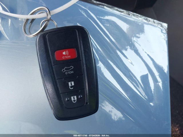 2T3C1RFV3RW305132 Toyota Rav4 Xle Premium