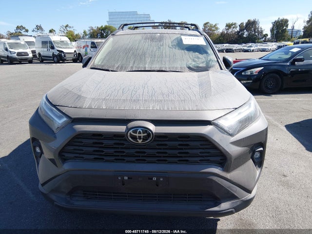 2T3C1RFV3RW305132 Toyota Rav4 Xle Premium
