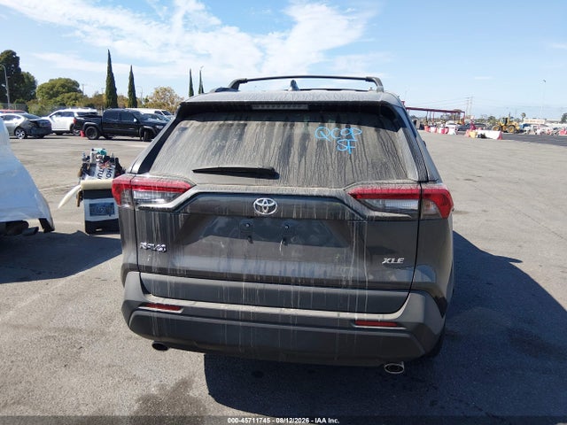 2T3C1RFV3RW305132 Toyota Rav4 Xle Premium