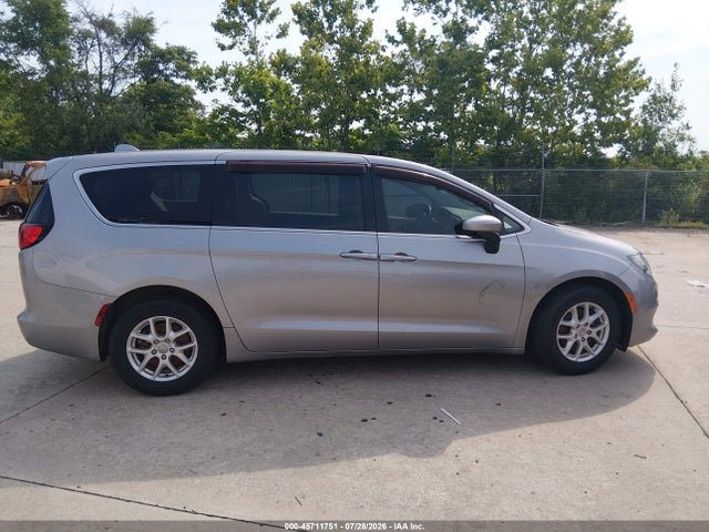 45711751 :رقم المزاد ، 2C4RC1CGXHR518406 vin ، 2017 Chrysler Pacifica Lx مزاد بيع