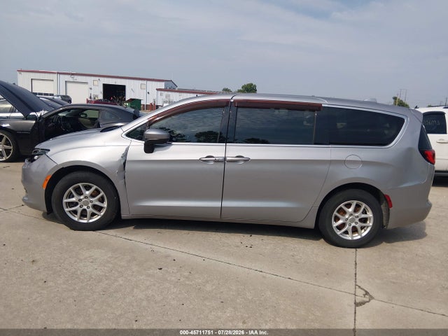 45711751 :رقم المزاد ، 2C4RC1CGXHR518406 vin ، 2017 Chrysler Pacifica Lx مزاد بيع