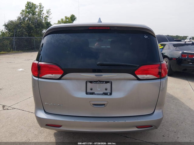 45711751 :رقم المزاد ، 2C4RC1CGXHR518406 vin ، 2017 Chrysler Pacifica Lx مزاد بيع