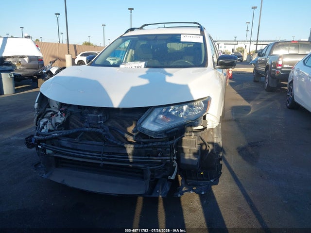 5N1AT2MT4JC721655 Nissan ROGUE SV