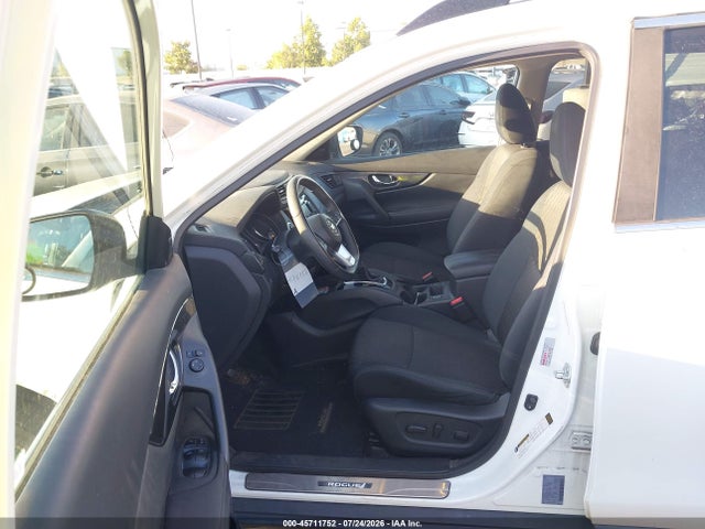 5N1AT2MT4JC721655 Nissan ROGUE SV