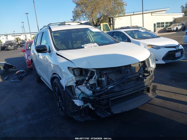 5N1AT2MT4JC721655 Nissan ROGUE SV