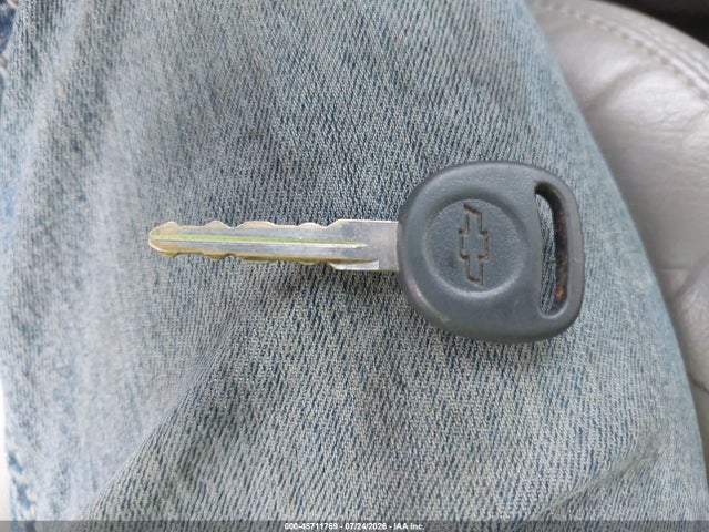 Продажа на аукционе авто 2002 Chevrolet Astro Passenger Ls, vin: 1GNDM19X52B111749, номер лота: 45711769