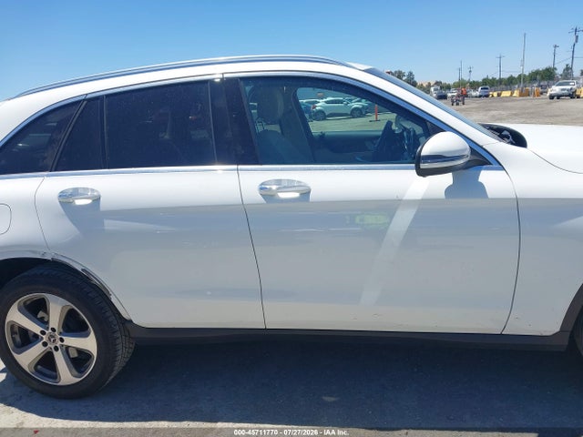 45711770 :رقم المزاد ، WDC0G4KB2KV173729 vin ، 2019 Mercedes-benz Glc 300 4matic مزاد بيع
