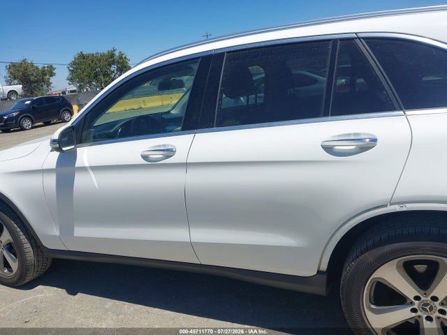 45711770 :رقم المزاد ، WDC0G4KB2KV173729 vin ، 2019 Mercedes-benz Glc 300 4matic مزاد بيع