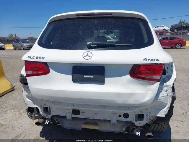 45711770 :رقم المزاد ، WDC0G4KB2KV173729 vin ، 2019 Mercedes-benz Glc 300 4matic مزاد بيع