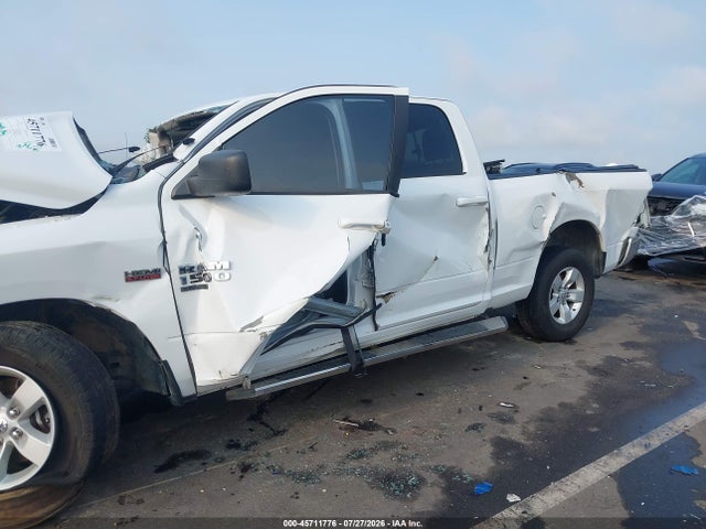 45711776 :رقم المزاد ، 1C6RR6TT3KS532427 vin ، 2019 Ram 1500 Classic Slt  4x2 6'4 Box مزاد بيع