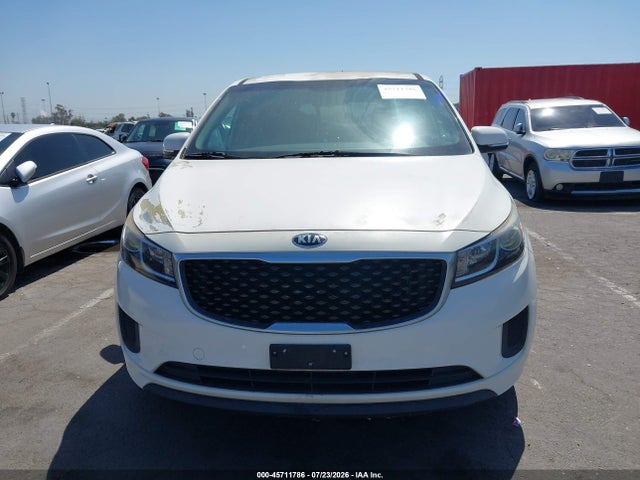 KIA SEDONA LX 2017 KNDMB5C15H6245687 Image 12