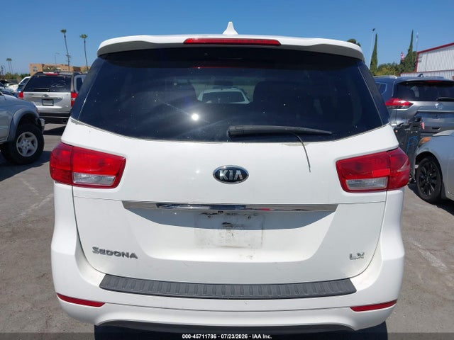KIA SEDONA LX 2017 KNDMB5C15H6245687 Image 16