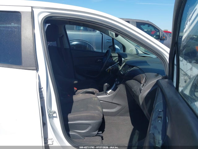 45711792 :رقم المزاد ، 3GNCJKSB2JL217193 vin ، 2018 Chevrolet Trax Ls مزاد بيع