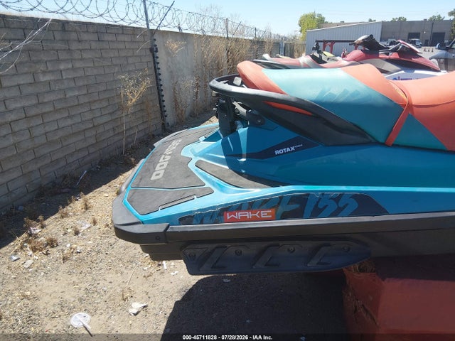 45711828 :رقم المزاد ، YDV40162A818 vin ، 2018 Sea Doo Wake 155 مزاد بيع
