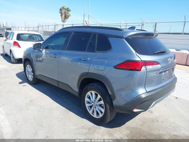 Toyota Corolla Cross Le 2024 7MUCAABG6RV084108 Image 3
