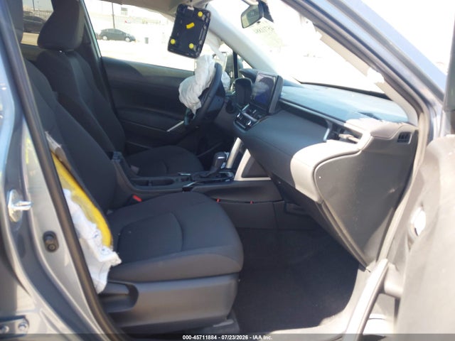 Toyota Corolla Cross Le 2024 7MUCAABG6RV084108 Image 5