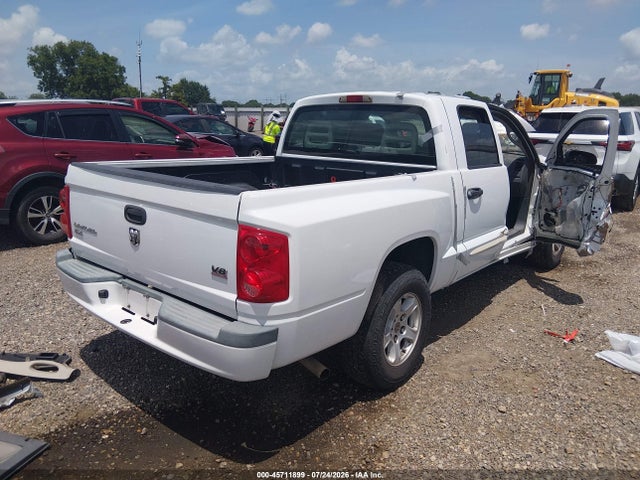 45711899 :رقم المزاد ، 1D7HE48N65S261579 vin ، 2005 Dodge Dakota Slt مزاد بيع