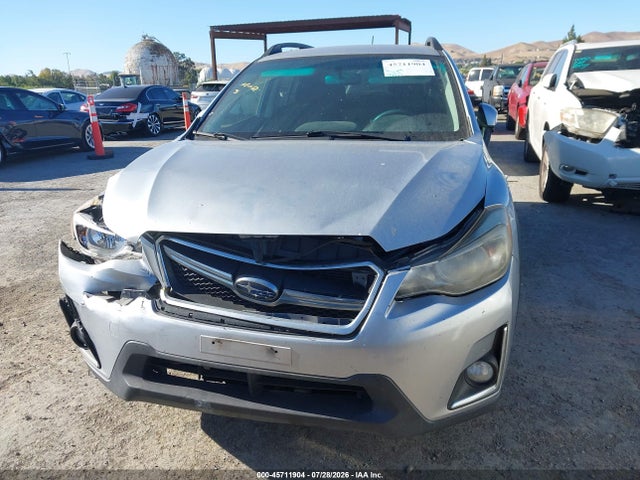 45711904 :رقم المزاد ، JF2GPABC7HH231712 vin ، 2017 Subaru Crosstrek 2.0i Premium مزاد بيع
