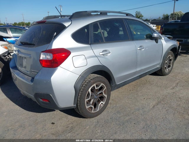 45711904 :رقم المزاد ، JF2GPABC7HH231712 vin ، 2017 Subaru Crosstrek 2.0i Premium مزاد بيع