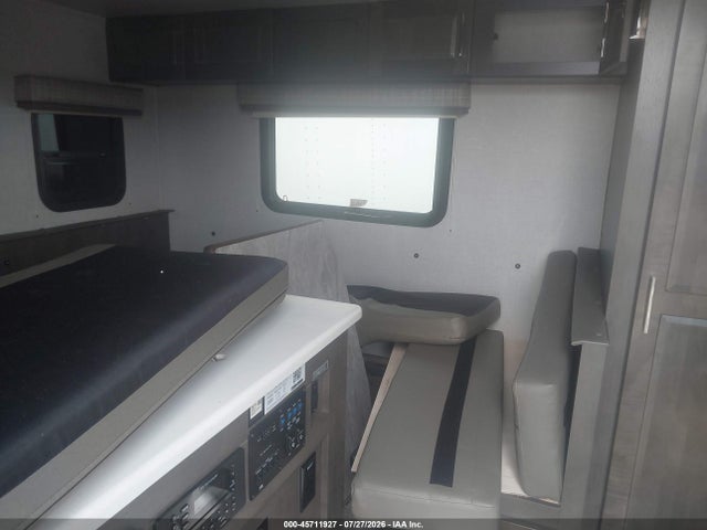 45711927 :رقم المزاد ، 4X4TFLA20MD440497 vin ، 2021 Flagstaff Micro Flagstaff Lite مزاد بيع