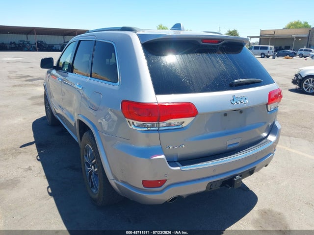 1C4RJFCT2JC436328 Jeep Grand Cherokee Overland 4x4