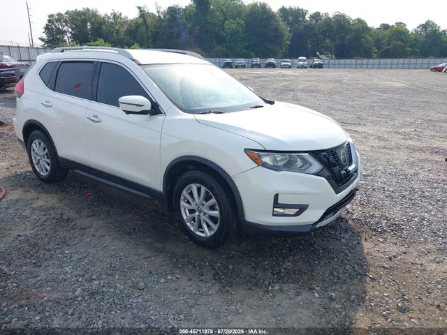 45711978 :رقم المزاد ، 5N1AT2MT4HC878273 vin ، 2017 Nissan Rogue Sv مزاد بيع