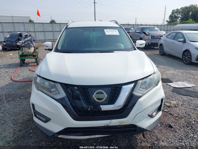 45711978 :رقم المزاد ، 5N1AT2MT4HC878273 vin ، 2017 Nissan Rogue Sv مزاد بيع