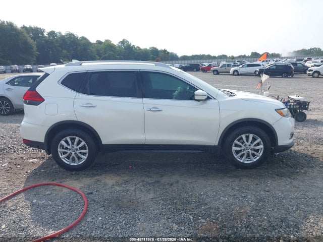 45711978 :رقم المزاد ، 5N1AT2MT4HC878273 vin ، 2017 Nissan Rogue Sv مزاد بيع
