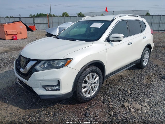 45711978 :رقم المزاد ، 5N1AT2MT4HC878273 vin ، 2017 Nissan Rogue Sv مزاد بيع