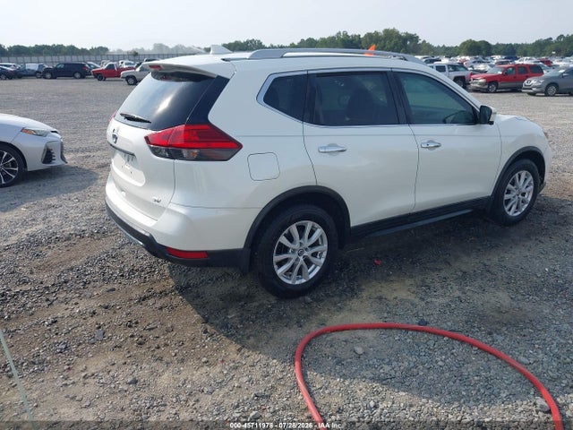 45711978 :رقم المزاد ، 5N1AT2MT4HC878273 vin ، 2017 Nissan Rogue Sv مزاد بيع