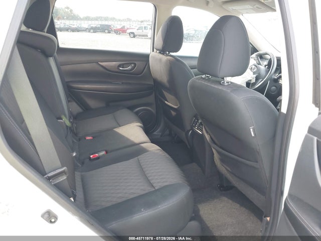 45711978 :رقم المزاد ، 5N1AT2MT4HC878273 vin ، 2017 Nissan Rogue Sv مزاد بيع