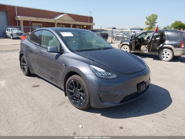 Продажа на аукционе авто 2023 Tesla Model Y Awd/long Range Dual Motor All-wheel Drive, vin: 7SAYGAEE5PF584659, номер лота: 45711996