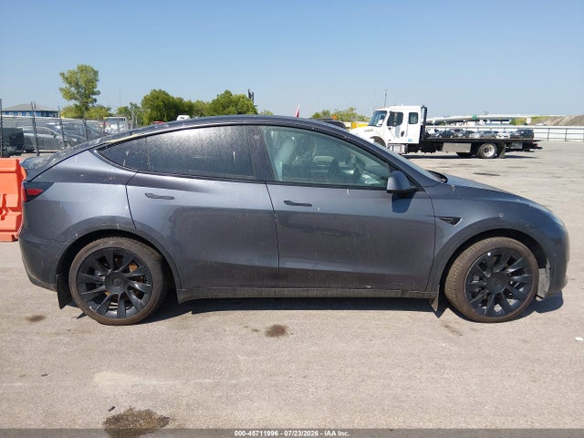 Продажа на аукционе авто 2023 Tesla Model Y Awd/long Range Dual Motor All-wheel Drive, vin: 7SAYGAEE5PF584659, номер лота: 45711996