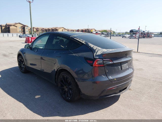Продажа на аукционе авто 2023 Tesla Model Y Awd/long Range Dual Motor All-wheel Drive, vin: 7SAYGAEE5PF584659, номер лота: 45711996