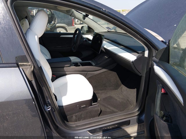 Продажа на аукционе авто 2023 Tesla Model Y Awd/long Range Dual Motor All-wheel Drive, vin: 7SAYGAEE5PF584659, номер лота: 45711996